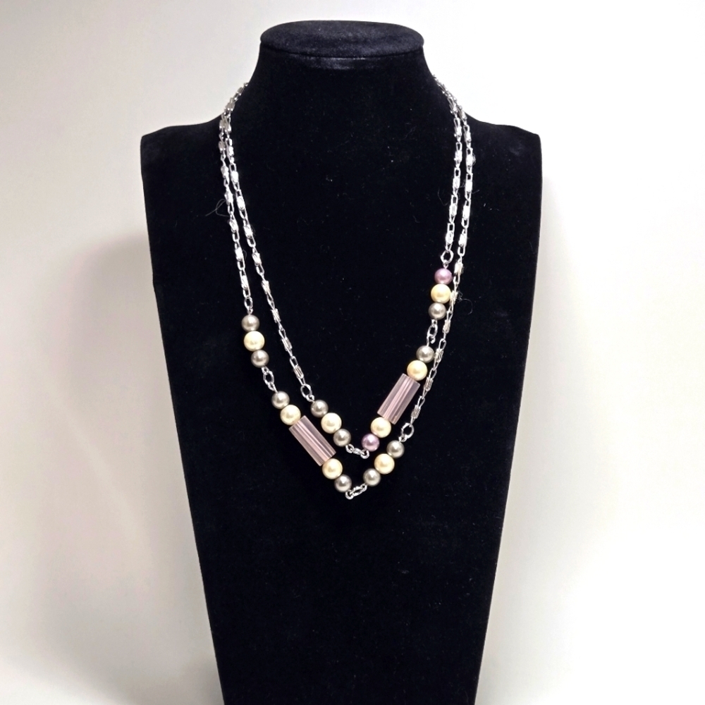 Sarah Coventry 36" Necklace Silvertone Faux Pearl Pink and Gray Snail Chain